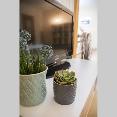 Ferienwohnung - Grosse Souterrain Mit Wintergarten Apartment